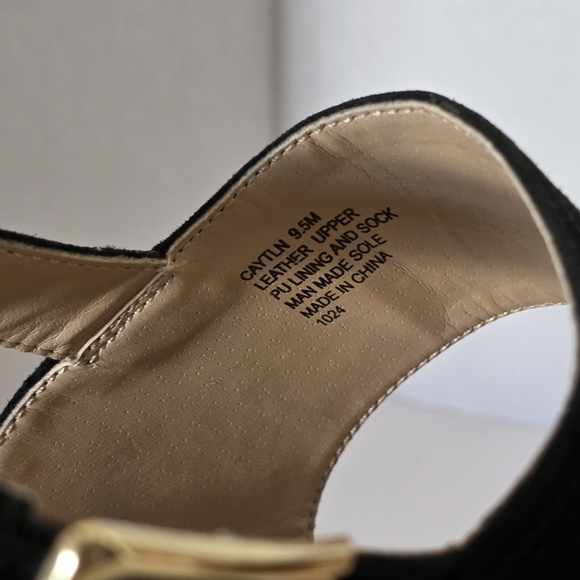 Steve Madden Caytln Black Suede Wedge Platform Sandals Size 9.5 - Picture 11 of 11